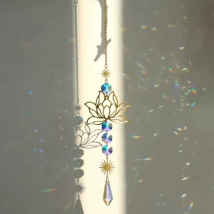 Lapač slnečných lúčov lotos - strieborný, 