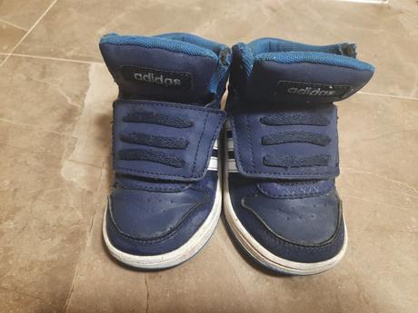 Botasky, adidas,23