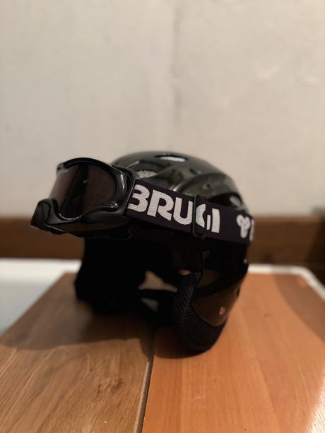 Okuliare+helma+ korytnačka na chrbát, 