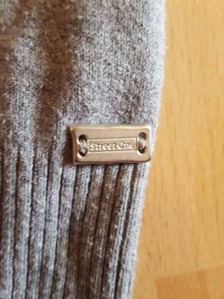 Sivy rolak, street one,m