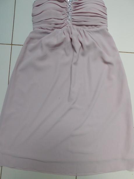 Vila velmi pekne šaty, 36