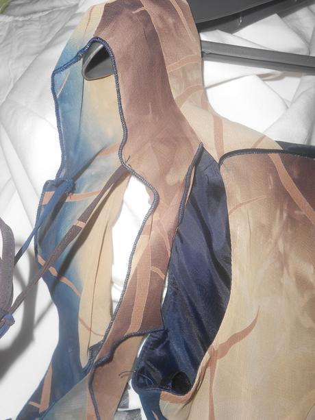 Šaty s kabátikom s doporučeným poštovným v cene, 48