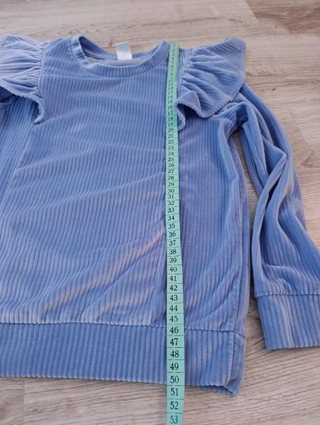 Zamatová mikina, 134