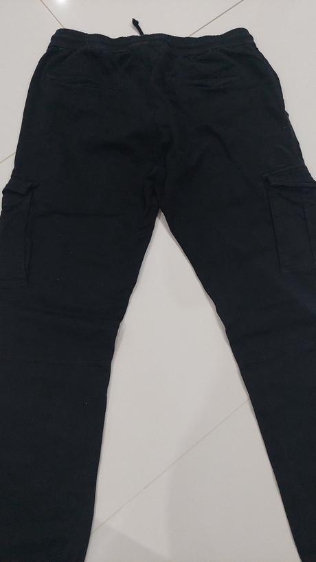 Kapsacove nohavice, 34