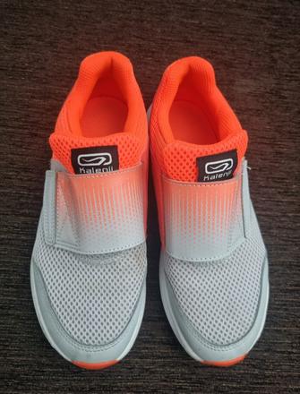 Tenisky vd 22cm, decathlon,35