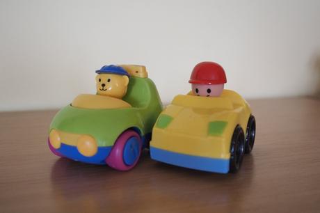 Baby plastové autíčka, 