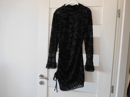 Čierne šatočky s,, s