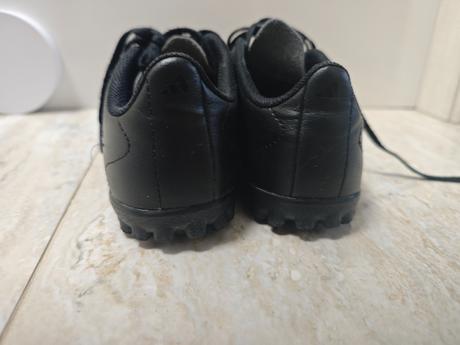 Kopačky -turfy a chrániče, adidas,36