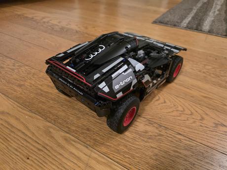 Lego technic 42160,