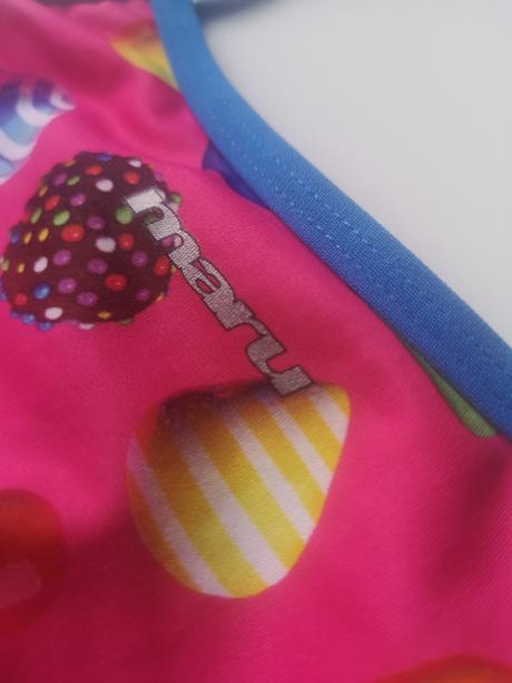 Dievčenské plavky maru, 30