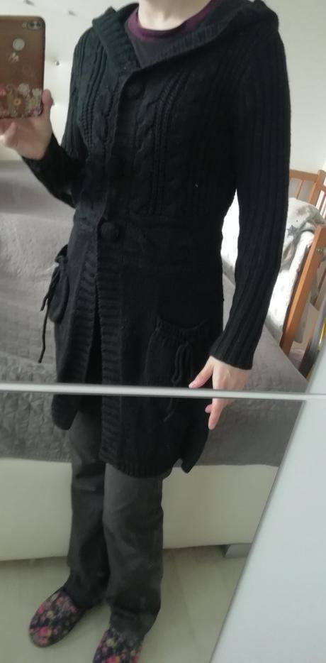 Predám dlhý pletený sveter, s