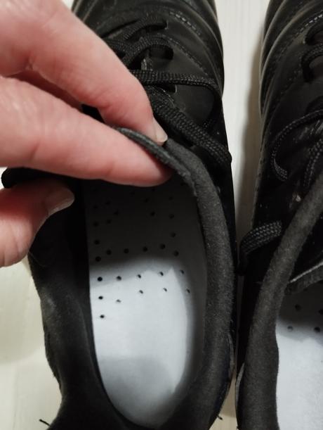 Kopačky kolíky kipsta viralto koža, 39