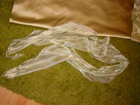 Šaty na prilezitost, 36