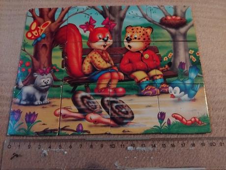 Kartonove puzzle,