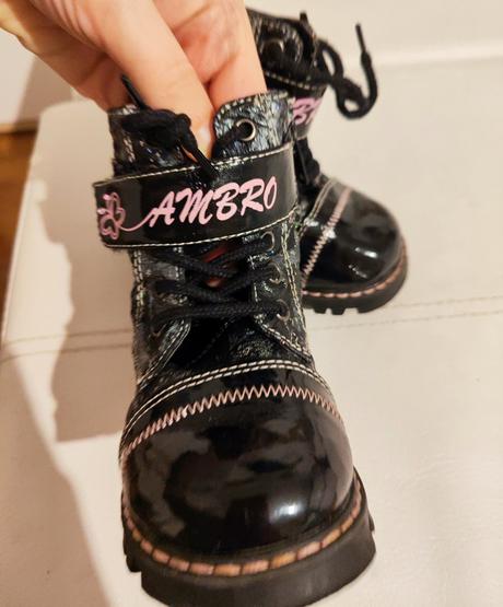 Prechodné čižmičky, 21