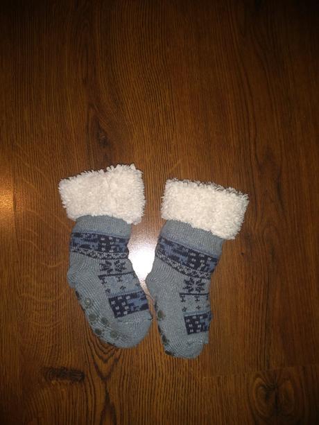 Hrubé ponožky, 19