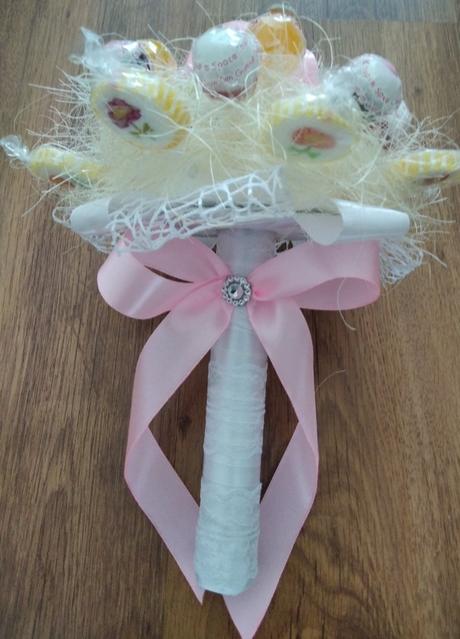 Lízatkové sladké kytice,