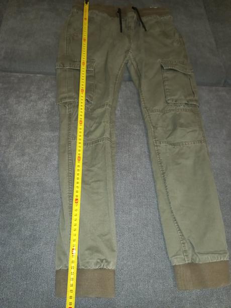 Podšité kapsače, chapter young,158