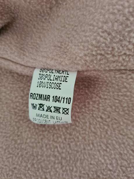 Sveter lattante, 110