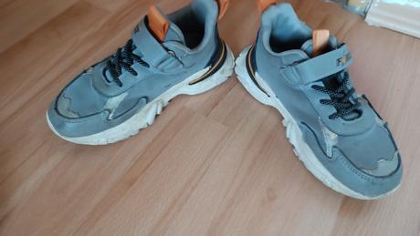 Predám chlapčenské botasky, 32