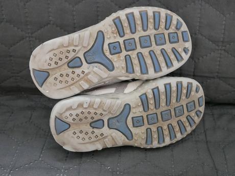 Koženeé poltopánky, 25