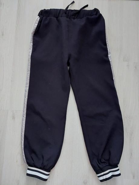 Nohavice-tepláky č.122, zara,122