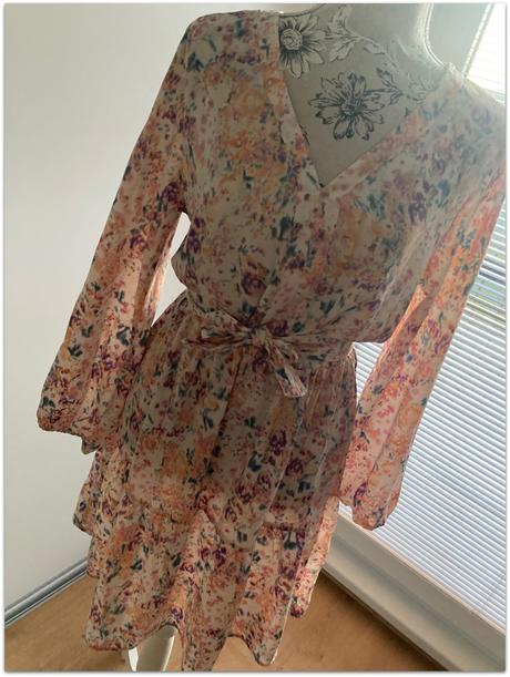 Vzorované mini šaty - veľkosť 38, 38