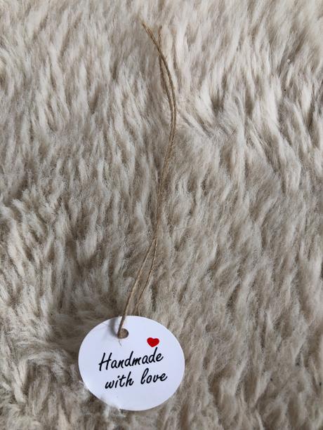 Štítky handmade wit love 100 kusov,