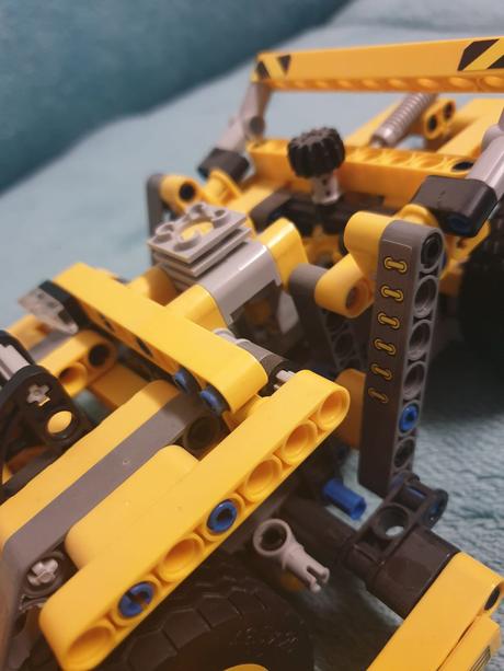 Skladačka - úplna kopia lega technic 42035, 