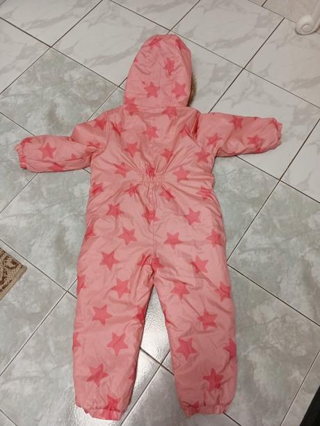 Overal na zimu, f&f,104