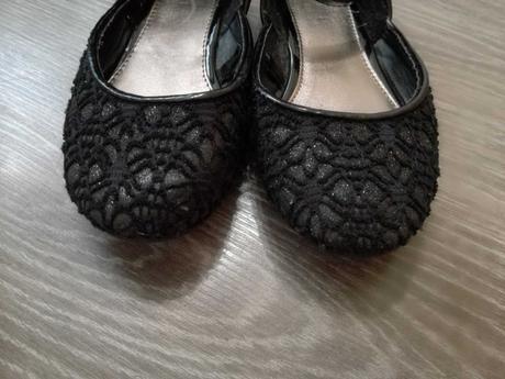 Krásne sandalky, 29