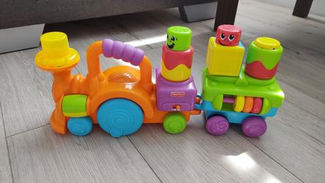 Vláčik na ťahanie fisher-price,