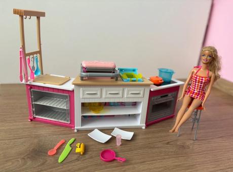 Barbie kuchynka,