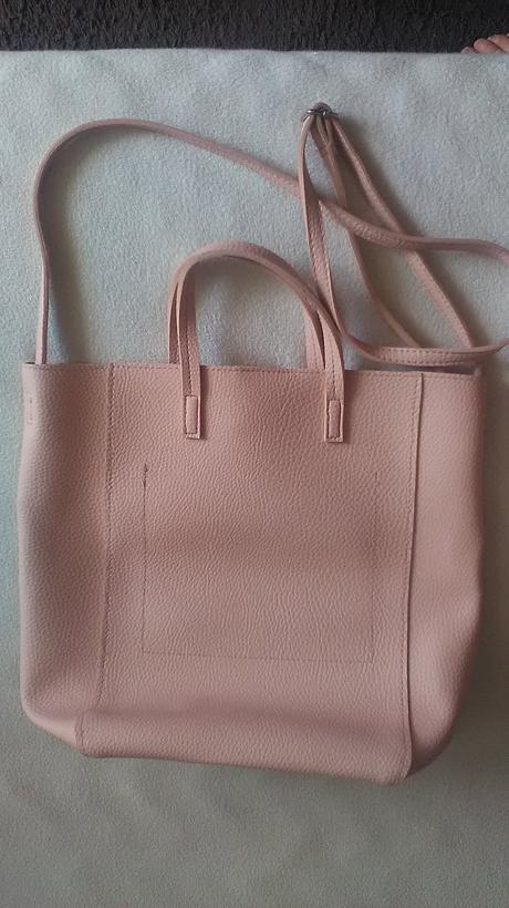 Damska kabelka s kvetmi,