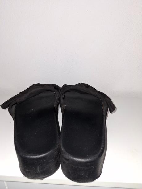 Čierne semišové šlapky pohodlné top, deichmann,38