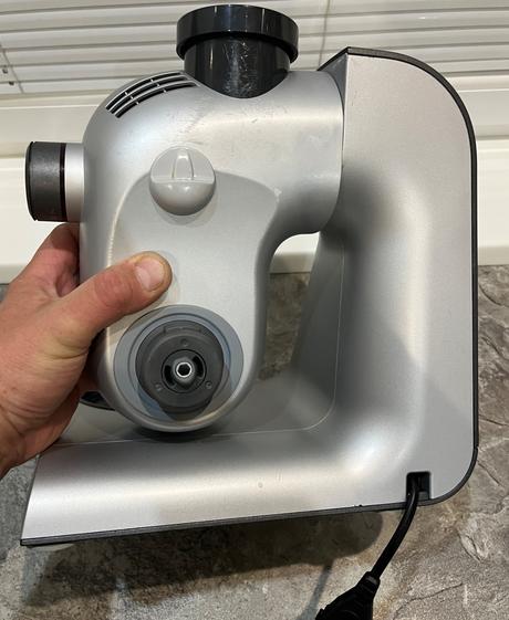 Kuchynský robot bosch mum 58364 1000w, bosch