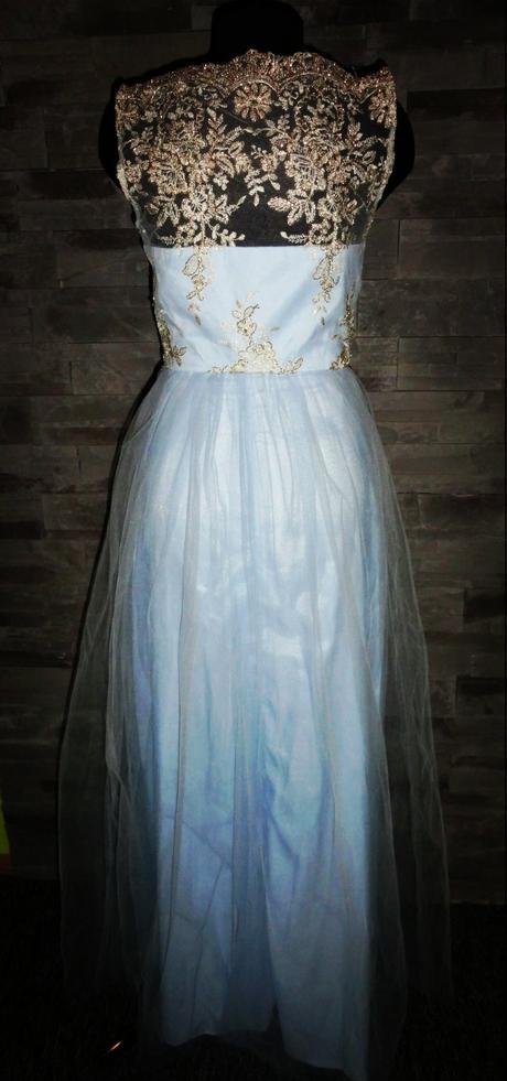 Romantické spoločenské šaty, s