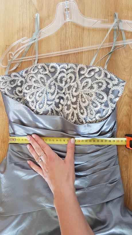 Spoločenské dlhé šaty, m