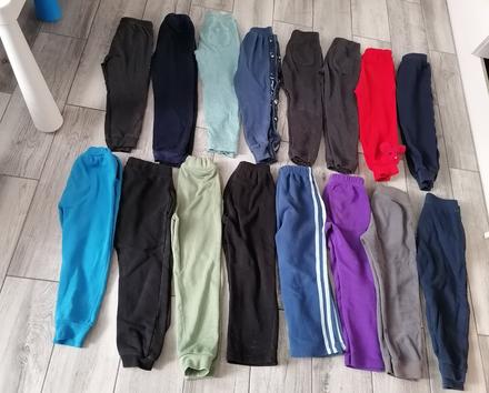 Tepláky 16 kusov - 110/116 na doma, 116