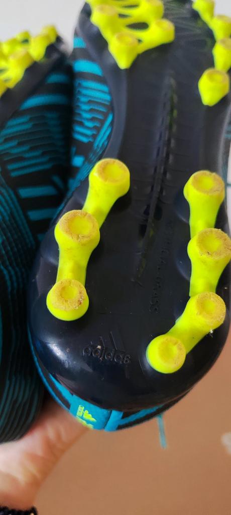 Kopačky 39 1/3 messi vynikajúci stav, adidas,39