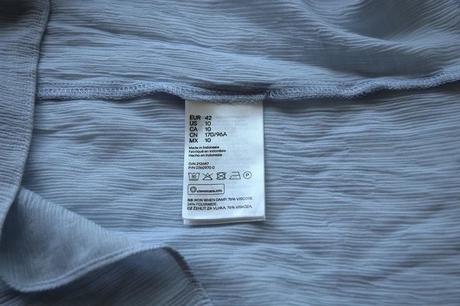 Svetlomodrá blúzka odhalené ramená, h&m,42