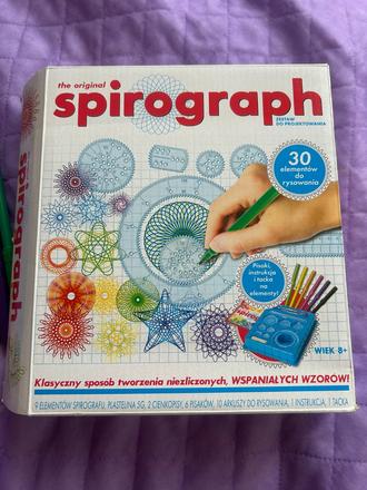 Spirograph šablóny na kreslenie,