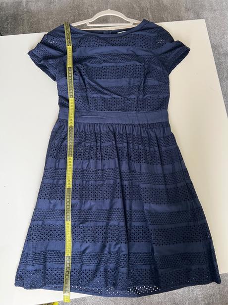 Madeirové šaty zn. mint. a berry, 38