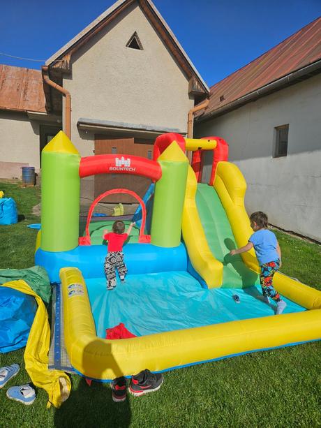 Skákaci hrad klasik, 