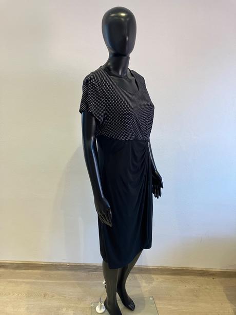 Dámske elegantné šaty (44), xxl
