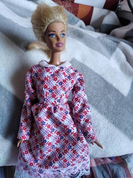 Šaty barbie,