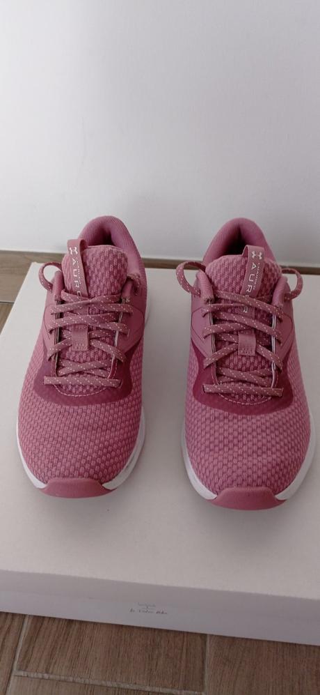 Tenisky under armour, under armour,37