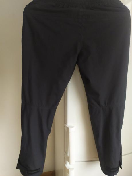 Sportove nohavice, 146