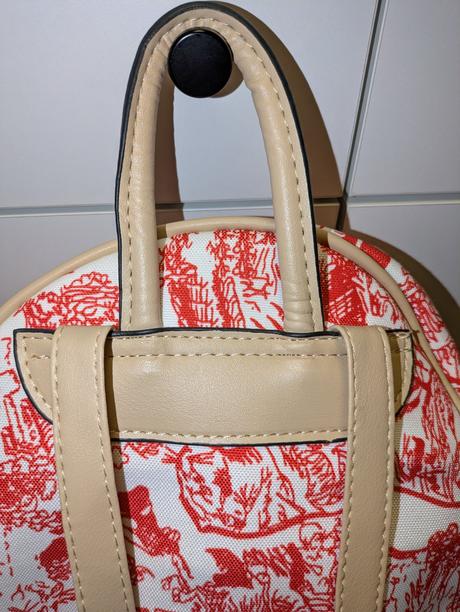 Krasny mestsky ruksak, 