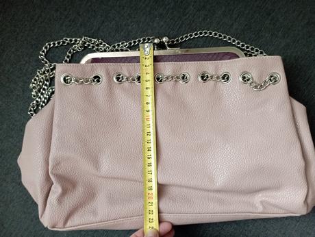 Zaujímavá kabelka,